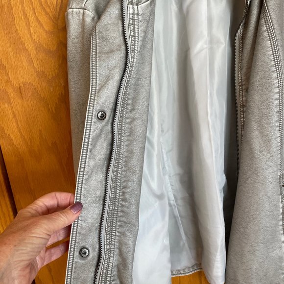 TRIBAL JEANS  faux leather moto-style jacket. Gray. Size XL. - Picture 5 of 5